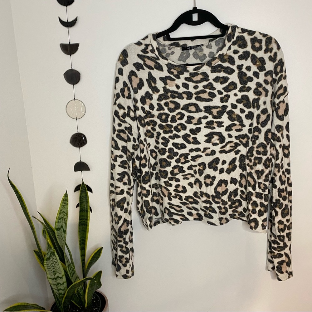 Bershka Leopard Long Sleeve Knit Shirt